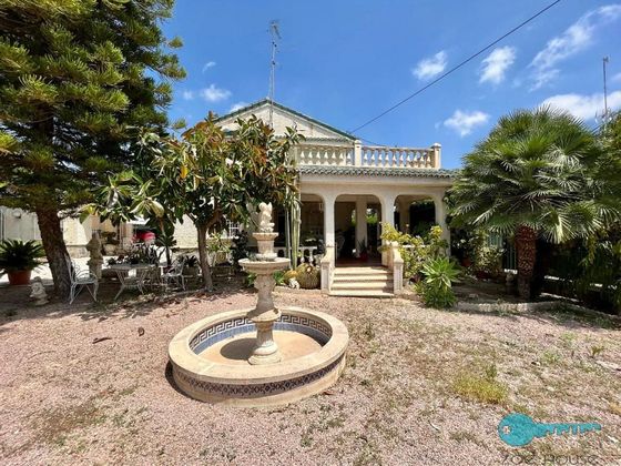 Foto 1 de Chalet en venta en Peña de las Águilas de 5 habitaciones con terraza y piscina