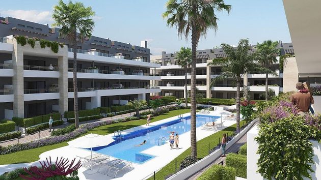 Foto 2 de Piso en venta en Playa Flamenca - Punta Prima de 2 habitaciones con terraza y piscina