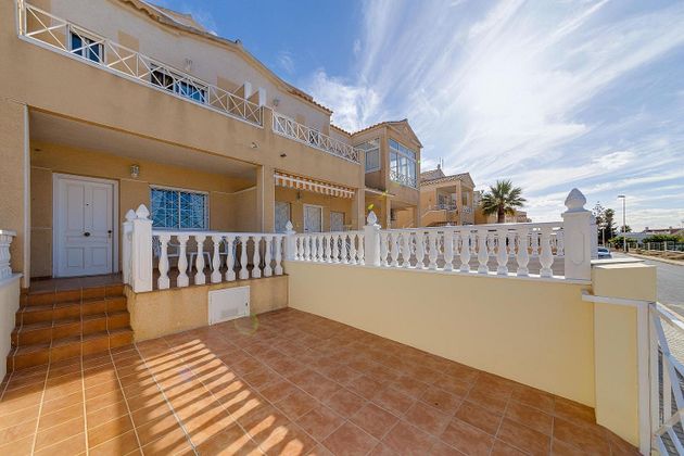 Foto 1 de Casa en venda a La Siesta - El Salado - Torreta de 2 habitacions amb terrassa i piscina
