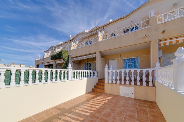 Foto 2 de Casa en venda a La Siesta - El Salado - Torreta de 2 habitacions amb terrassa i piscina