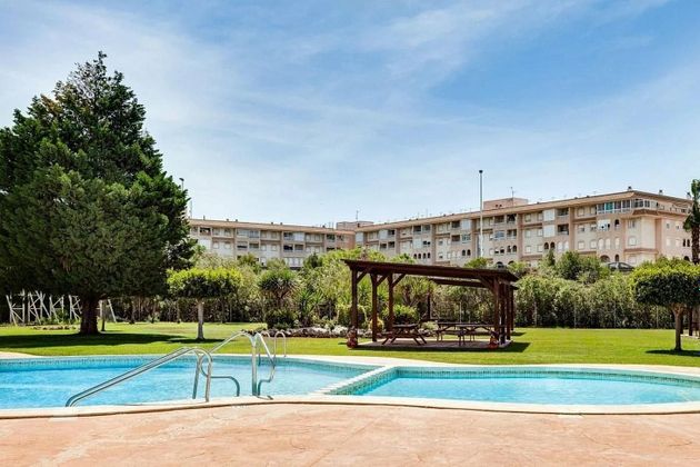 Foto 1 de Chalet en venta en La Siesta - El Salado - Torreta de 3 habitaciones con terraza y piscina