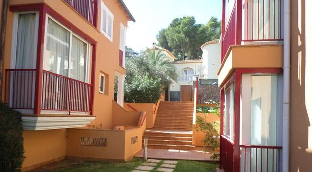 Foto 2 de Pis en venda a avenida De la Marina Alta de 2 habitacions amb terrassa i piscina