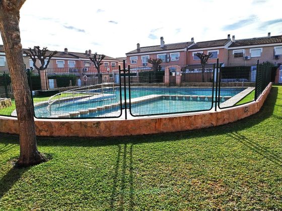 Foto 2 de Casa en venda a Haygon - Universidad de 5 habitacions amb terrassa i piscina