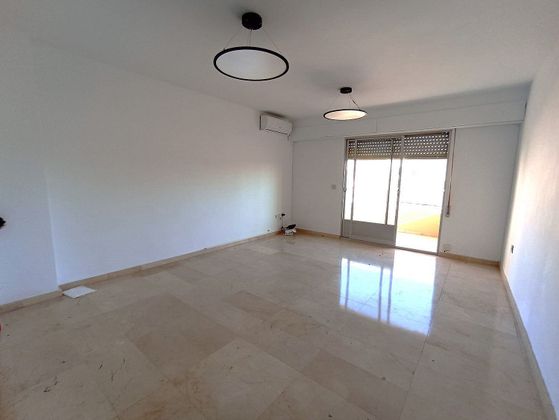 Foto 1 de Piso en venta en Alcalde Felipe Mallol de 4 habitaciones con terraza y aire acondicionado