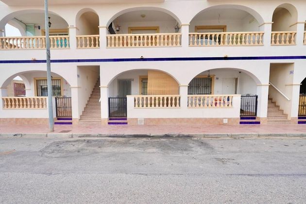 Foto 1 de Venta de piso en San Isidro (Alicante/Alacant) de 3 habitaciones con terraza y piscina
