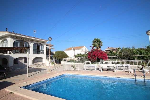 Foto 1 de Casa en venta en San Fulgencio de 8 habitaciones con terraza y piscina