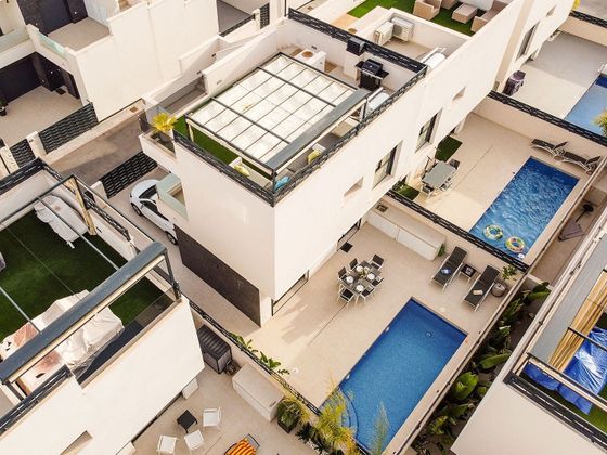 Foto 1 de Casa en venda a Benijófar de 3 habitacions amb terrassa i piscina