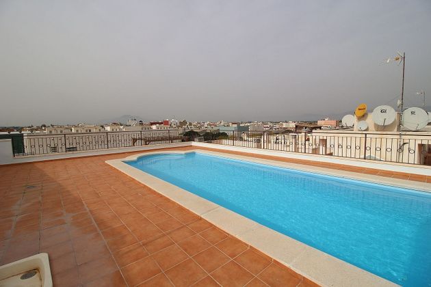 Foto 2 de Piso en venta en Dolores de 2 habitaciones con terraza y piscina