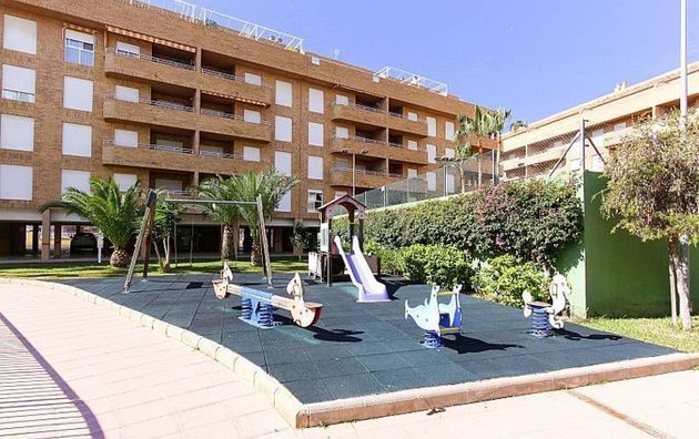 Foto 2 de Ático en venta en Centro Urbano de 2 habitaciones con terraza y piscina