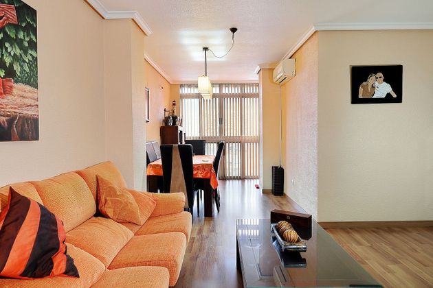 Foto 2 de Venta de piso en Jijona/Xixona de 3 habitaciones con balcón y aire acondicionado