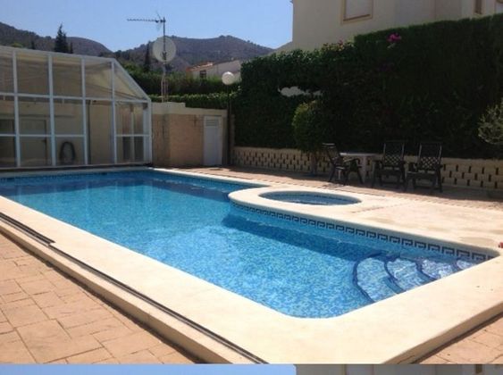 Foto 2 de Chalet en alquiler en Rincón de Loix de 4 habitaciones con terraza y piscina