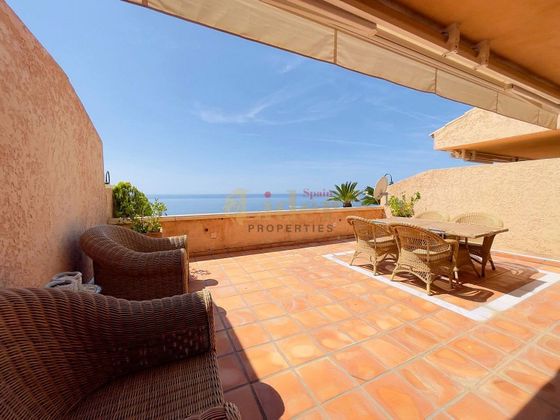 Foto 2 de Pis en venda a ronda Del Atardecer de 3 habitacions amb terrassa i piscina