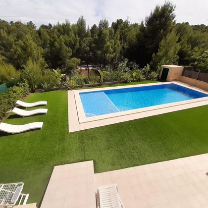 Foto 1 de Casa en venda a Nucia (la) de 3 habitacions amb terrassa i piscina