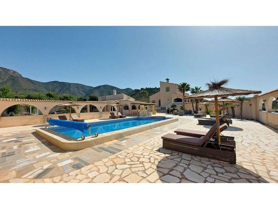 Foto 1 de Casa rural en venta en El Fondo de les Neus-El Hondon de las Nieves de 9 habitaciones con terraza y piscina