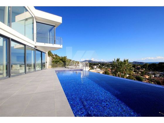 Foto 2 de Xalet en venda a avenida Garcías de 4 habitacions amb terrassa i piscina