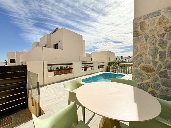 Foto 2 de Venta de casa en calle Madame Butterfly de 3 habitaciones con terraza y piscina