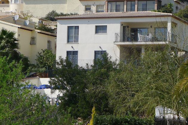 Foto 2 de Venta de casa en Jalón/Xaló de 3 habitaciones con terraza y piscina