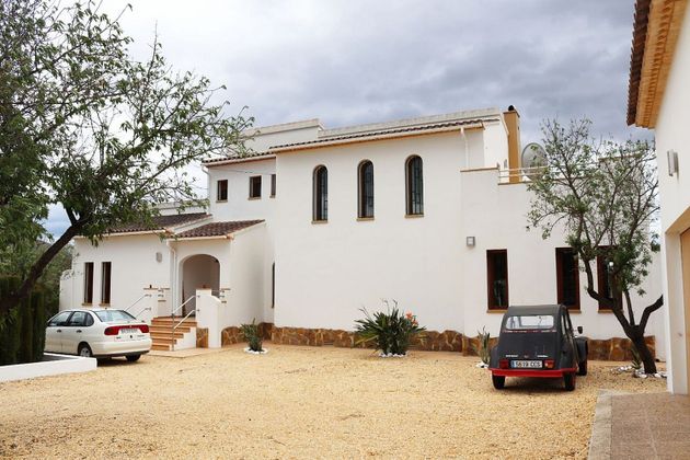 Foto 1 de Casa en venda a Jalón/Xaló de 4 habitacions amb terrassa i balcó