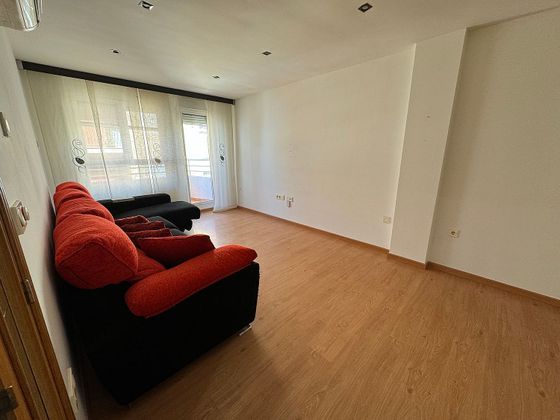 Foto 1 de Pis en venda a Villena de 3 habitacions amb garatge i balcó
