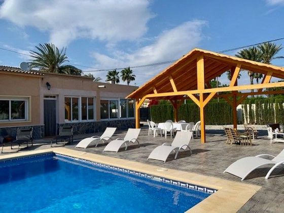 Foto 2 de Casa en venta en Carrús Oest - El Toscar de 5 habitaciones con piscina y jardín