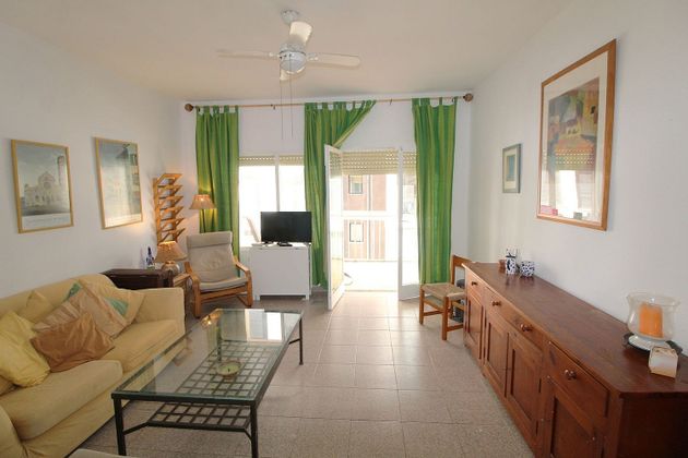 Foto 2 de Venta de piso en Zona Playa del Bol - Puerto de 4 habitaciones con terraza y calefacción