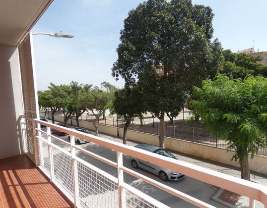 Foto 2 de Pis en venda a Almoradí de 3 habitacions amb piscina i garatge