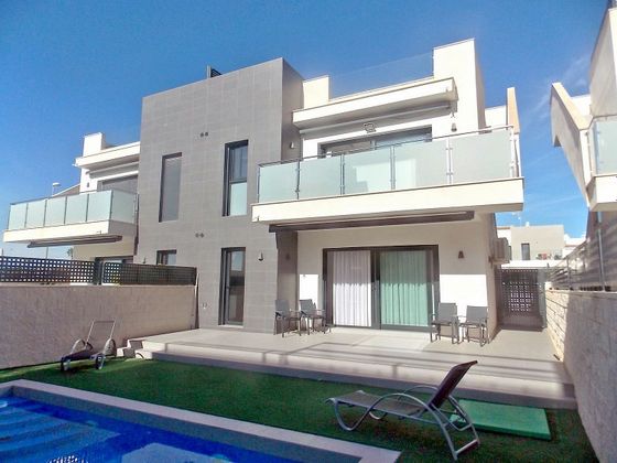 Foto 2 de Piso en venta en Ciudad Quesada de 2 habitaciones con terraza y piscina