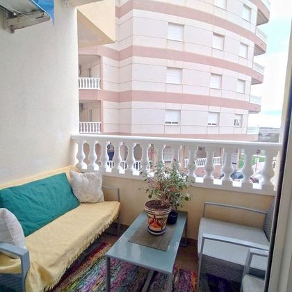 Foto 1 de Venta de piso en Torrelamata - La Mata de 2 habitaciones con terraza y balcón