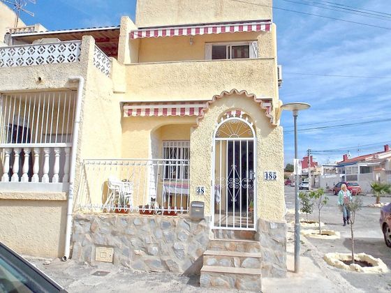 Foto 2 de Casa en venta en San Fulgencio de 2 habitaciones con terraza y balcón