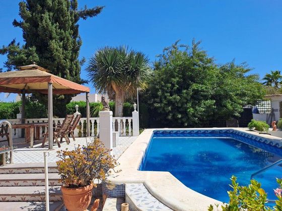 Foto 1 de Xalet en venda a La Foia - Daimés - Asprella de 5 habitacions amb terrassa i piscina