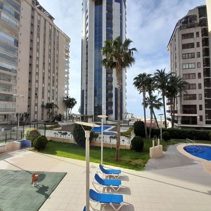 Foto 2 de Alquiler de piso en Zona Playa del Bol - Puerto de 1 habitación con terraza y piscina