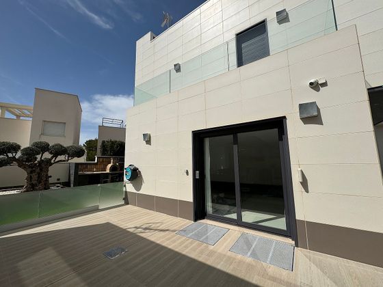 Foto 2 de Casa en venda a Cabo Roig - La Zenia de 5 habitacions amb terrassa i piscina