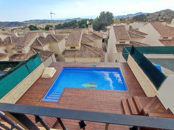 Foto 1 de Xalet en lloguer a calle Maestro Vicente Garcia de 4 habitacions amb piscina i jardí