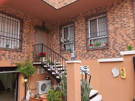 Foto 1 de Venta de casa en Centro - Mutxamel/Muchamiel de 3 habitaciones con terraza y piscina