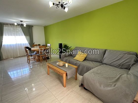 Foto 2 de Venta de casa adosada en calle Valenciano de 3 habitaciones con terraza y piscina