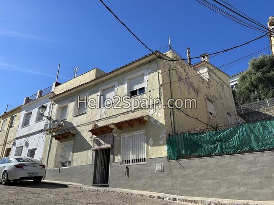 Foto 1 de Casa en venta en Oliva pueblo de 5 habitaciones con terraza y aire acondicionado