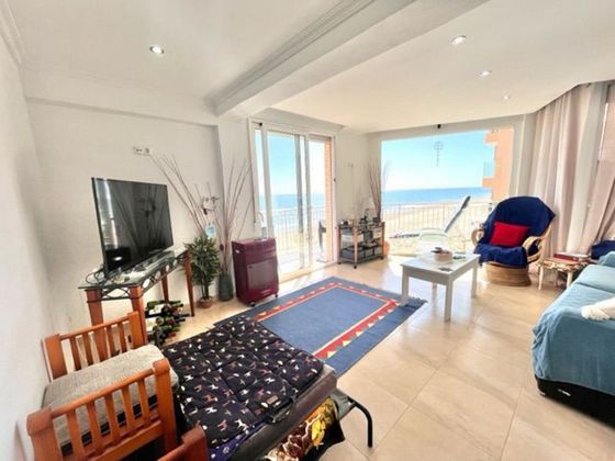 Foto 1 de Venta de piso en Guardamar Playa de 2 habitaciones con terraza y aire acondicionado