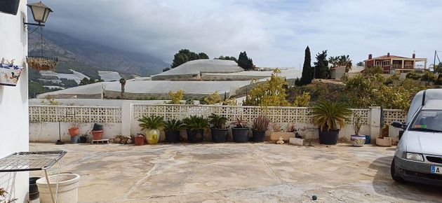 Foto 2 de Casa rural en venda a Callosa d´En Sarrià de 3 habitacions amb jardí