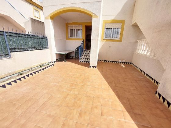 Foto 2 de Venta de casa en calle Berenguer de Massanet de 2 habitaciones con terraza y piscina