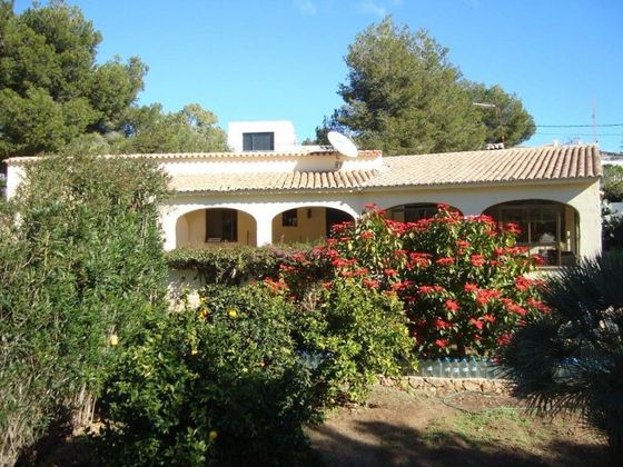 Foto 1 de Xalet en venda a El Montgó de 6 habitacions amb terrassa i piscina