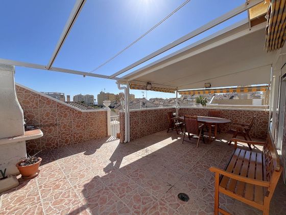 Foto 2 de Venta de piso en calle Itaca de 3 habitaciones con terraza y piscina