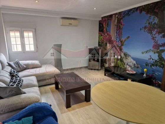 Foto 2 de Àtic en venda a Elda de 4 habitacions amb terrassa i garatge