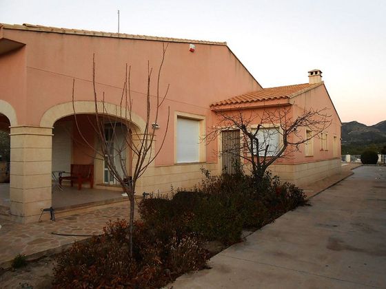 Foto 2 de Venta de chalet en calle Partida Huerta de 3 habitaciones con terraza y piscina
