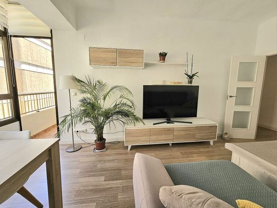 Foto 2 de Piso en venta en Ensanche - Diputación de 4 habitaciones con terraza y balcón