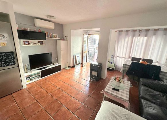 Foto 1 de Casa adossada en venda a Pueblo Español-Coveta Fumá de 3 habitacions amb terrassa i piscina