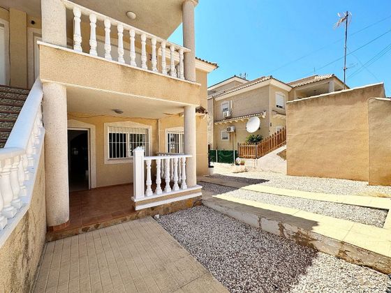 Foto 2 de Pis en venda a San Miguel de Salinas de 2 habitacions amb terrassa i piscina