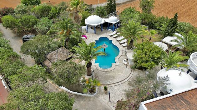 Foto 2 de Venta de casa en Sant Jordi de Ses Salines de 6 habitaciones con terraza y piscina