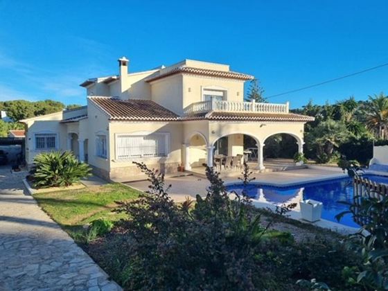 Foto 2 de Casa en venda a Balcón al Mar-Cap Martí de 4 habitacions amb terrassa i piscina