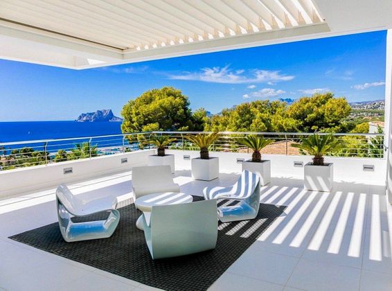 Foto 1 de Casa en venta en El Portet - Pla de Mar de 7 habitaciones con terraza y piscina