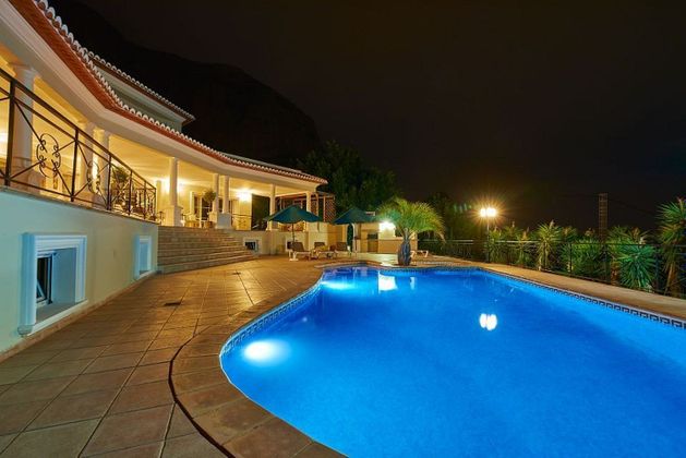 Foto 1 de Venta de casa en Montgó - Partida Tosal de 7 habitaciones con terraza y piscina